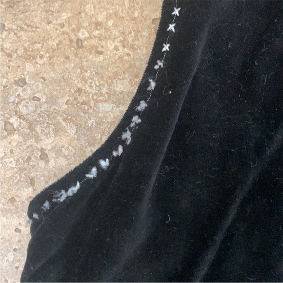 Black Velvet Vest Embroidered Cats on with Pearl Buttons Size S - Picture 8 of 8